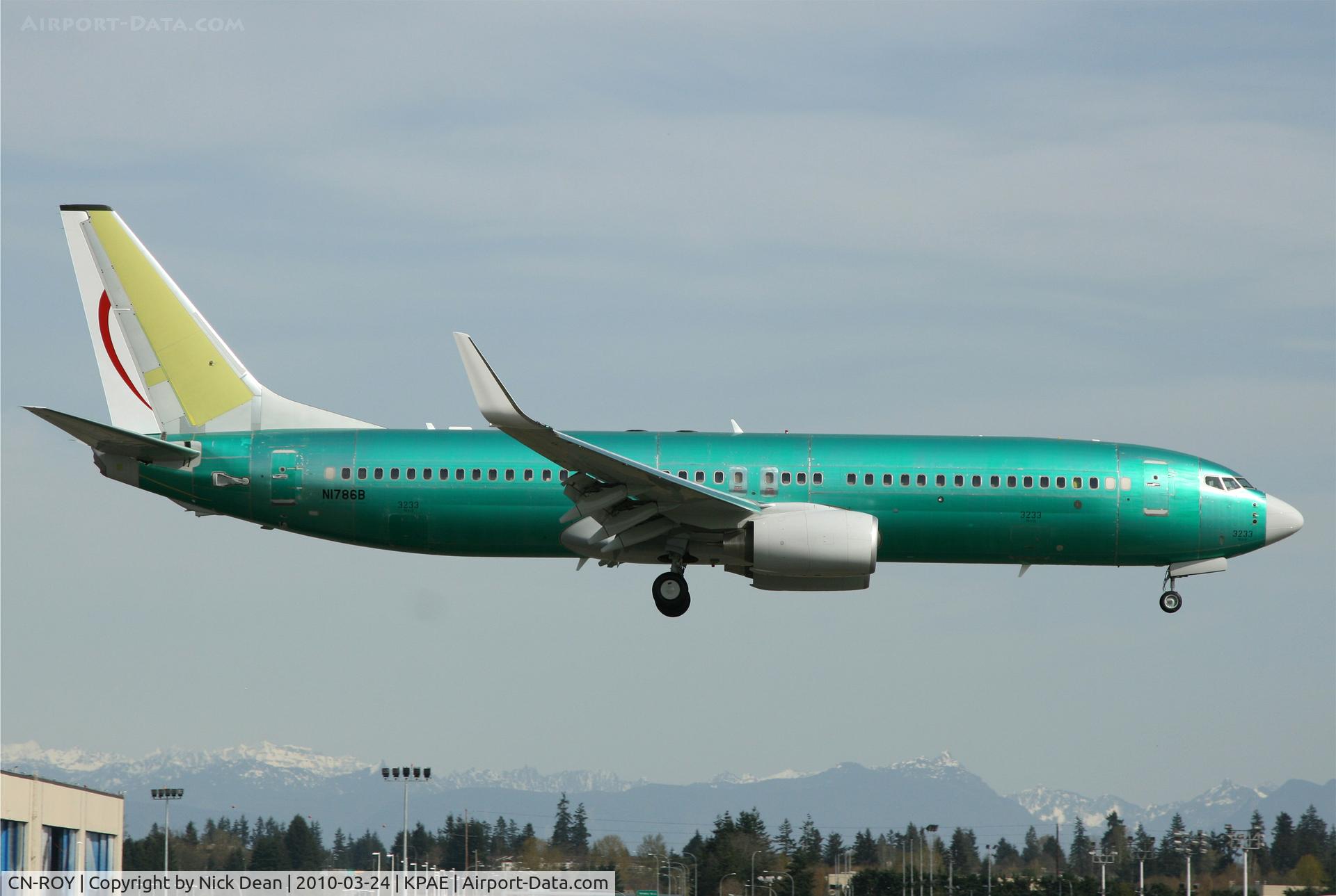 CN-ROY, 2010 Boeing 737-8B6 C/N 33070, KPAE Boeing 313 carrying N1786B for the ferry flight KRNT-KPAE-KBFI