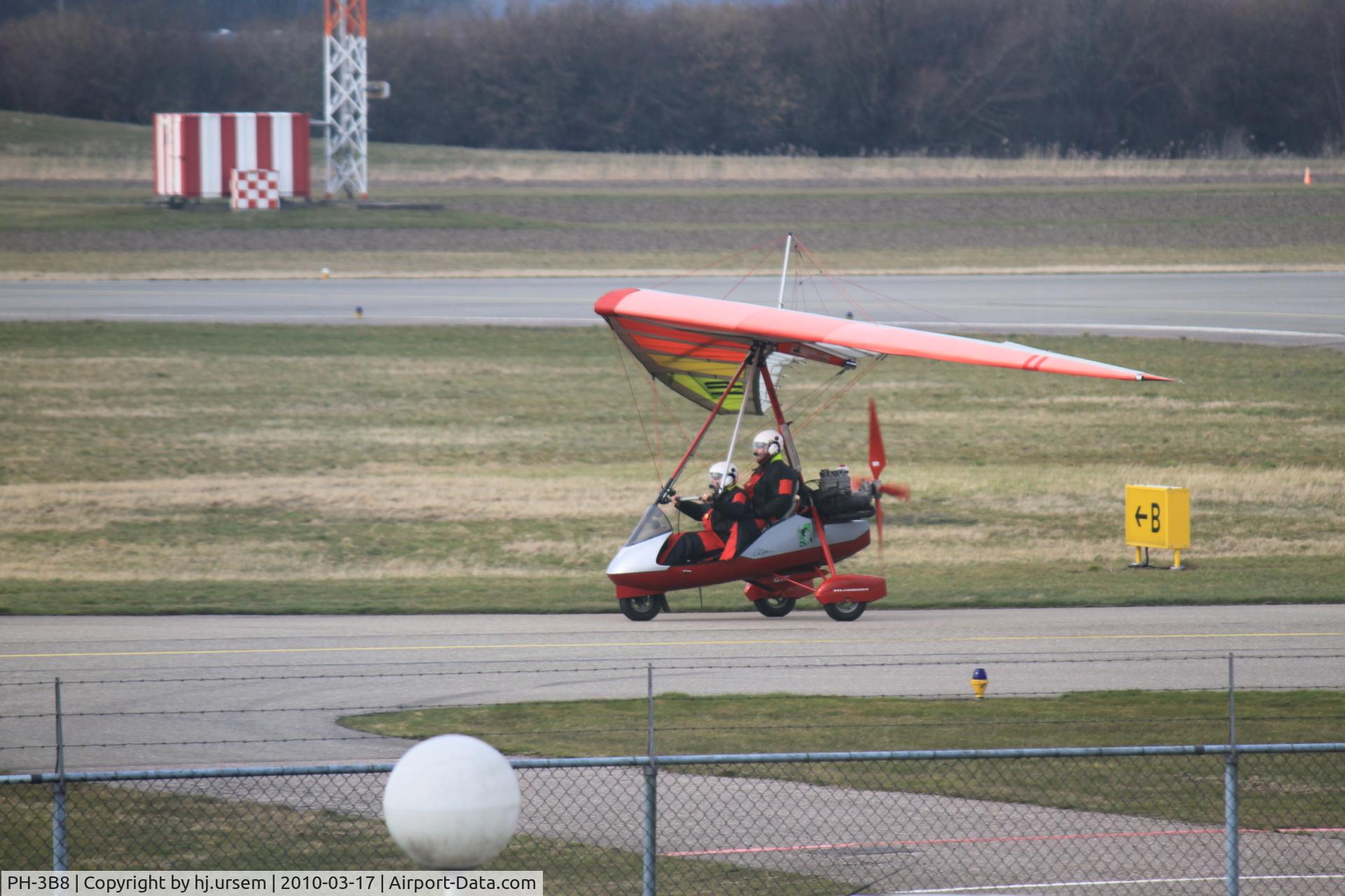 PH-3B8, 1996 Air Creation Clipper 582XP C/N 4559554, ph-3b8 op taxibaan lelystad airport