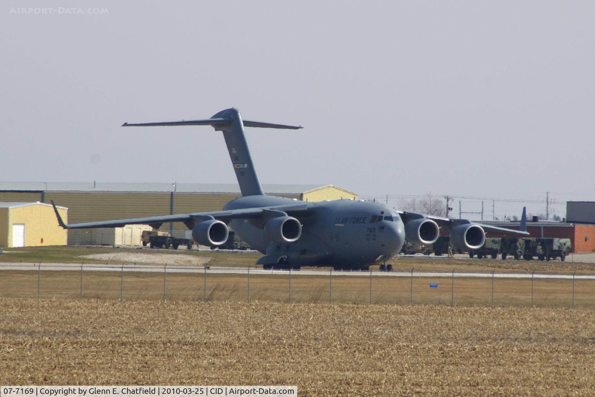 07-7169, 2007 Boeing C-17A Globemaster III C/N F-179/P-169, Presidential support aircraft parked on taxiway C