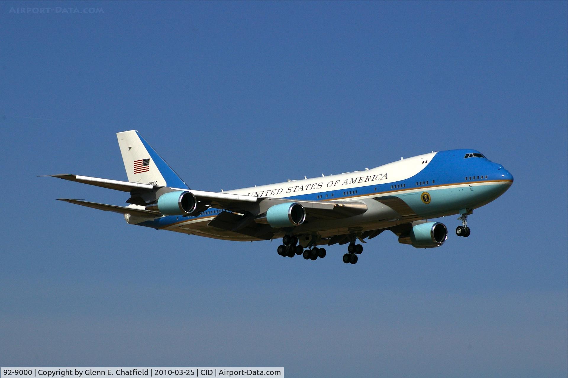 92-9000, 1987 Boeing VC-25A (747-2G4B) C/N 23825, Final approach, runway 9