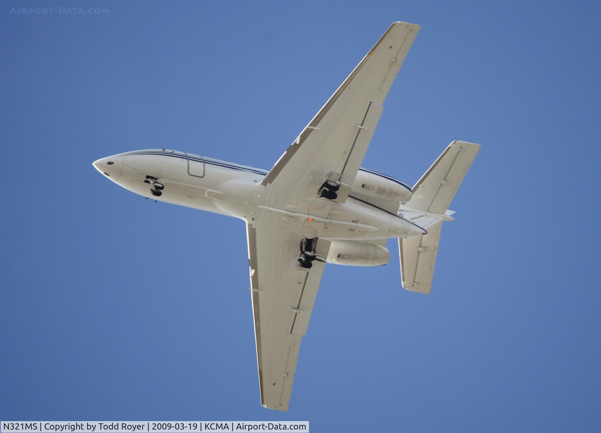 N321MS, 2001 Raytheon Hawker 800XP C/N 258515, From the backyard