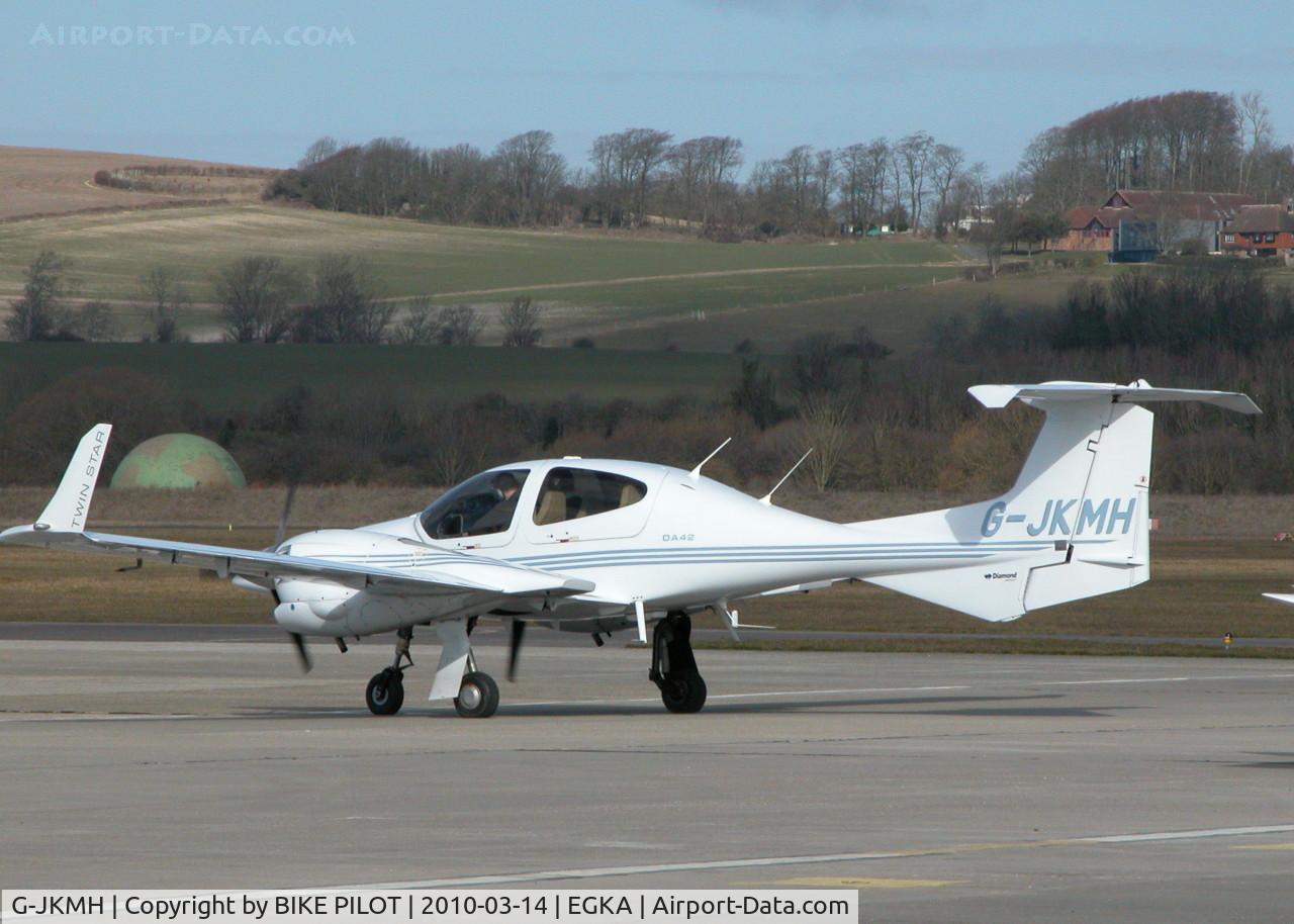 G-JKMH, 2006 Diamond DA-42 Twin Star C/N 42.168, RESIDENT SHOREHAM TWIN STAR