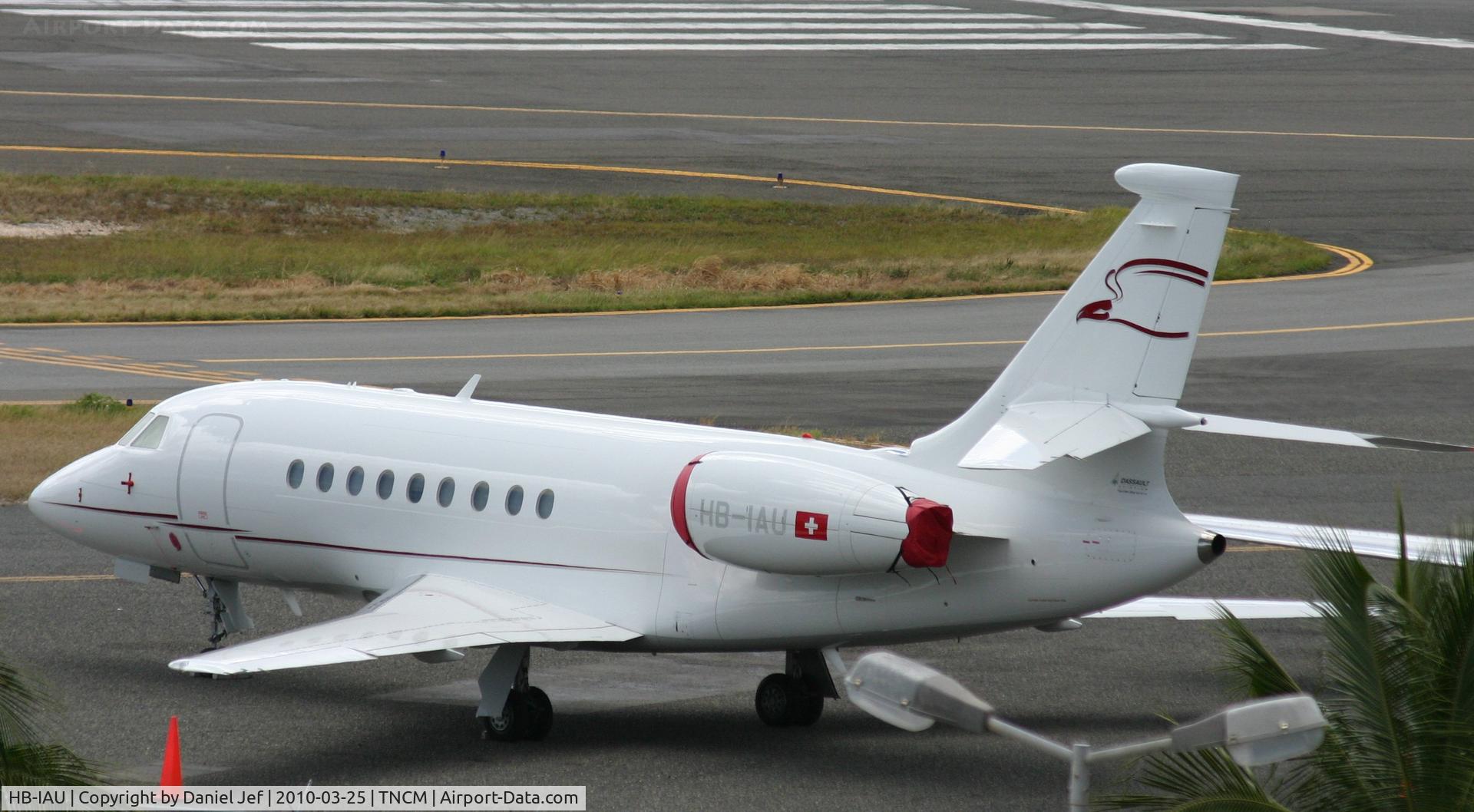 HB-IAU, 2003 Dassault Falcon 2000EX C/N 14, HB-IAU park at the west ramp at TNCM