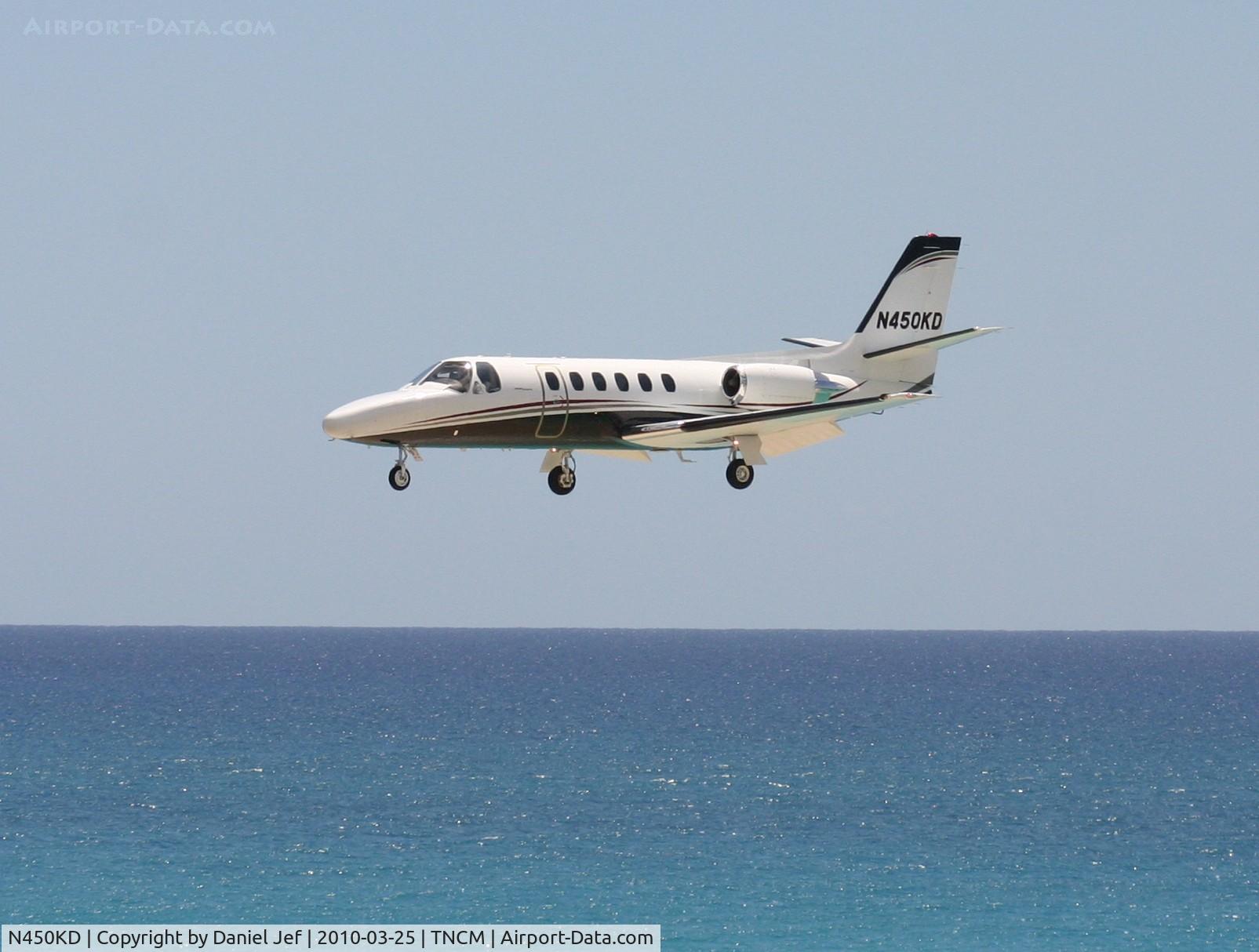 N450KD, 1982 Cessna 550 Citation II C/N 550-0412, N450KD landing at TNCM