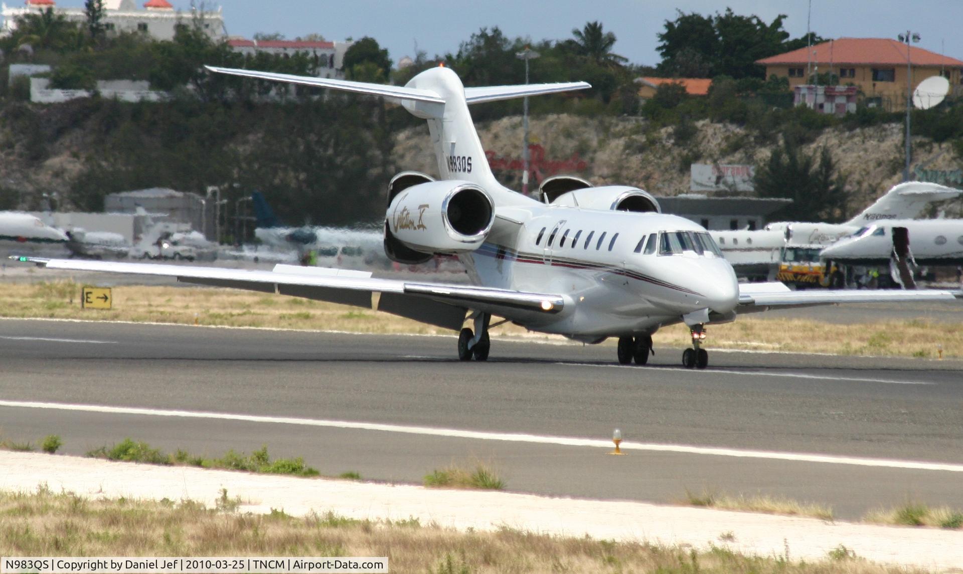 N983QS, 1999 Cessna 750 Citation X C/N 750-0083, N983QS just landed at TNCM and making use of there stopping power