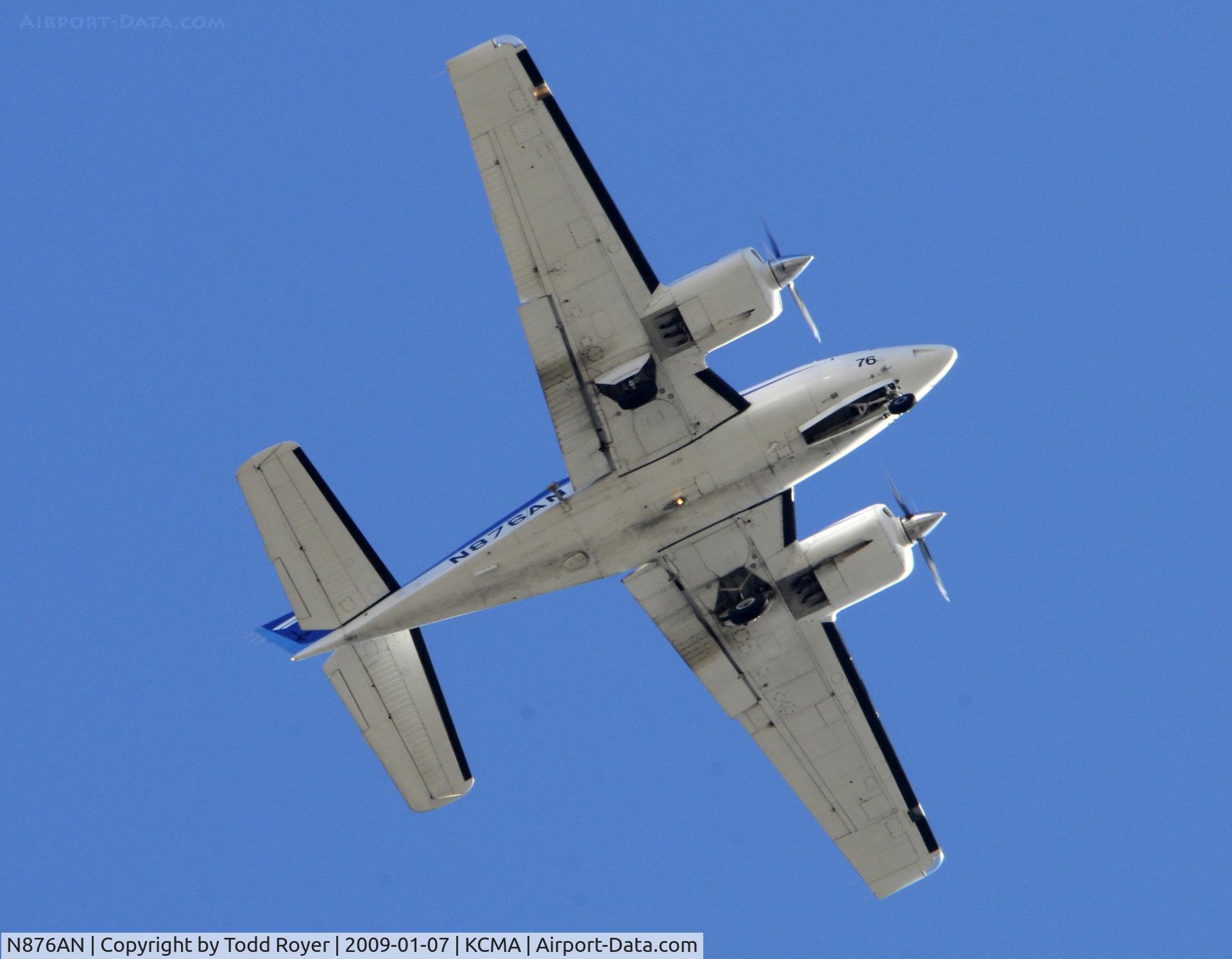 N876AN, 1993 Beech 58 Baron C/N TH-1683, From the backyard
