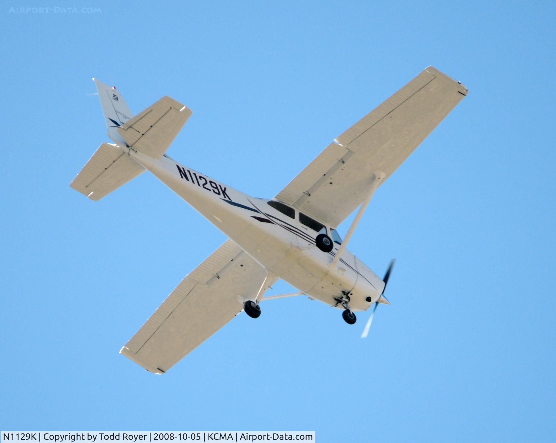 N1129K, 2006 Cessna 172S C/N 172S10315, From the backyard