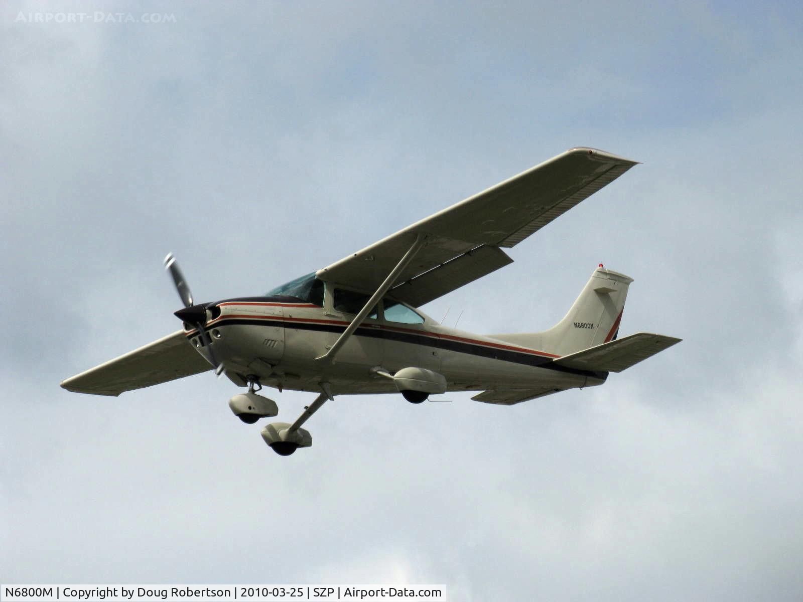 N6800M, 1975 Cessna 182P Skylane C/N 18263844, 1975 Cessna 182P SKYLANE, Continental O-470-S 230 Hp, on final Rwy 22