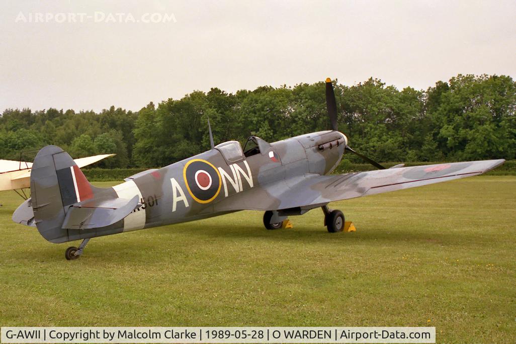 G-AWII, 1942 Supermarine 349 Spitfire LF.Vc C/N WASP/20/223, Supermarine 349 Spitfire LF5C at the Shuttleworth Collection, Old Warden in 1989.