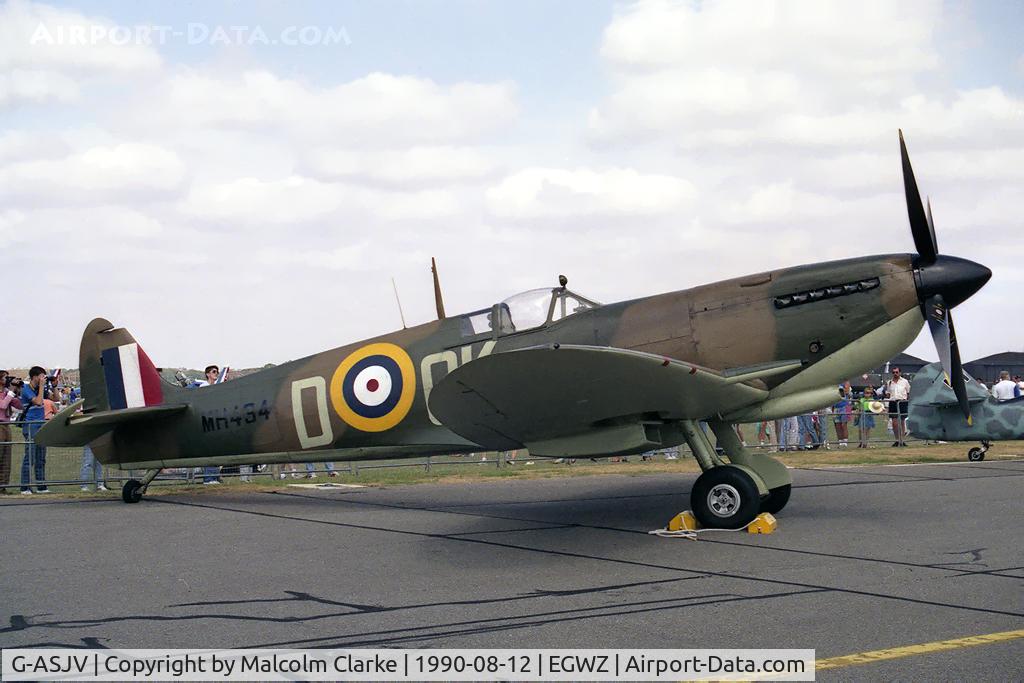 G-ASJV, 1943 Supermarine 361 Spitfire LF.IXb C/N CBAF.IX.552, Supermarine 361 Spitfire LF9B at Air Tattoo 1990, RAF Alconbury.