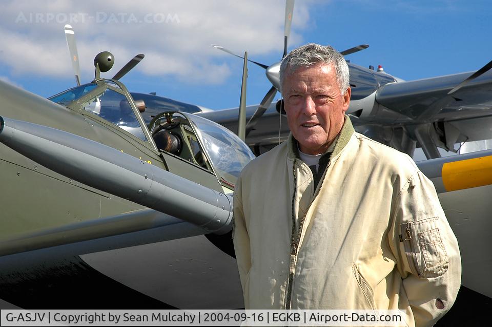G-ASJV, 1943 Supermarine 361 Spitfire LF.IXb C/N CBAF.IX.552, Ray Hanna at the 2004 Biggin Hill Press Day in front of his Supermarine Spitfire Mk IX MH434
