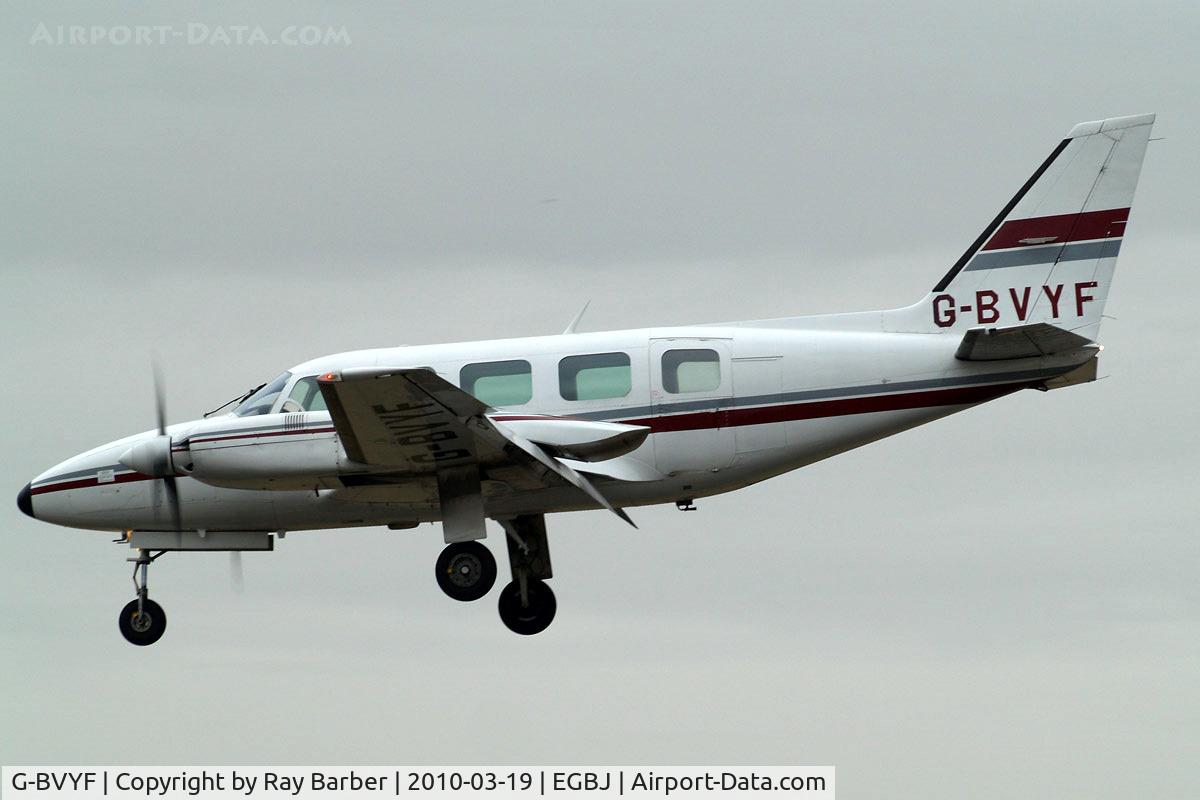 G-BVYF, 1979 Piper PA-31-350 Navajo Chieftain Chieftain C/N 31-7952102, On finals Piper PA-31-350 Navajo Chieftain [31-7952102] Staverton~G 19/03/2010