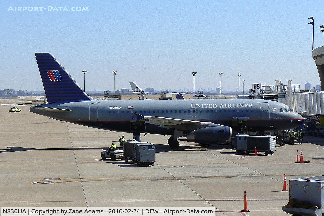 N830UA, 2000 Airbus A319-131 C/N 1243, United Airlines at DFW Airport