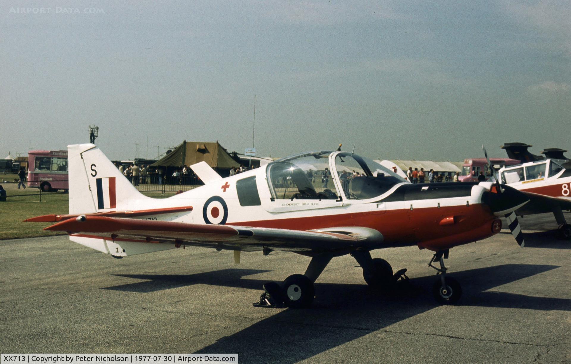 XX713, 1976 Scottish Aviation Bulldog T.1 C/N BH120/362, Bulldog T.1 of Queens University Air Squadron on display at the 1977 Royal Review at RAF Finningley.