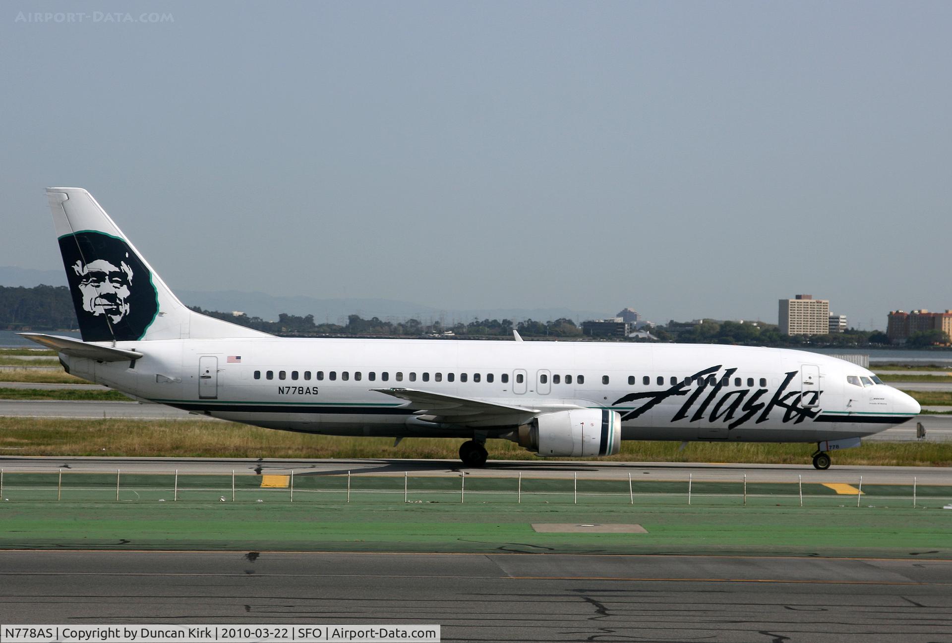 N778AS, 1994 Boeing 737-4Q8 C/N 25110, Departing to PDX
