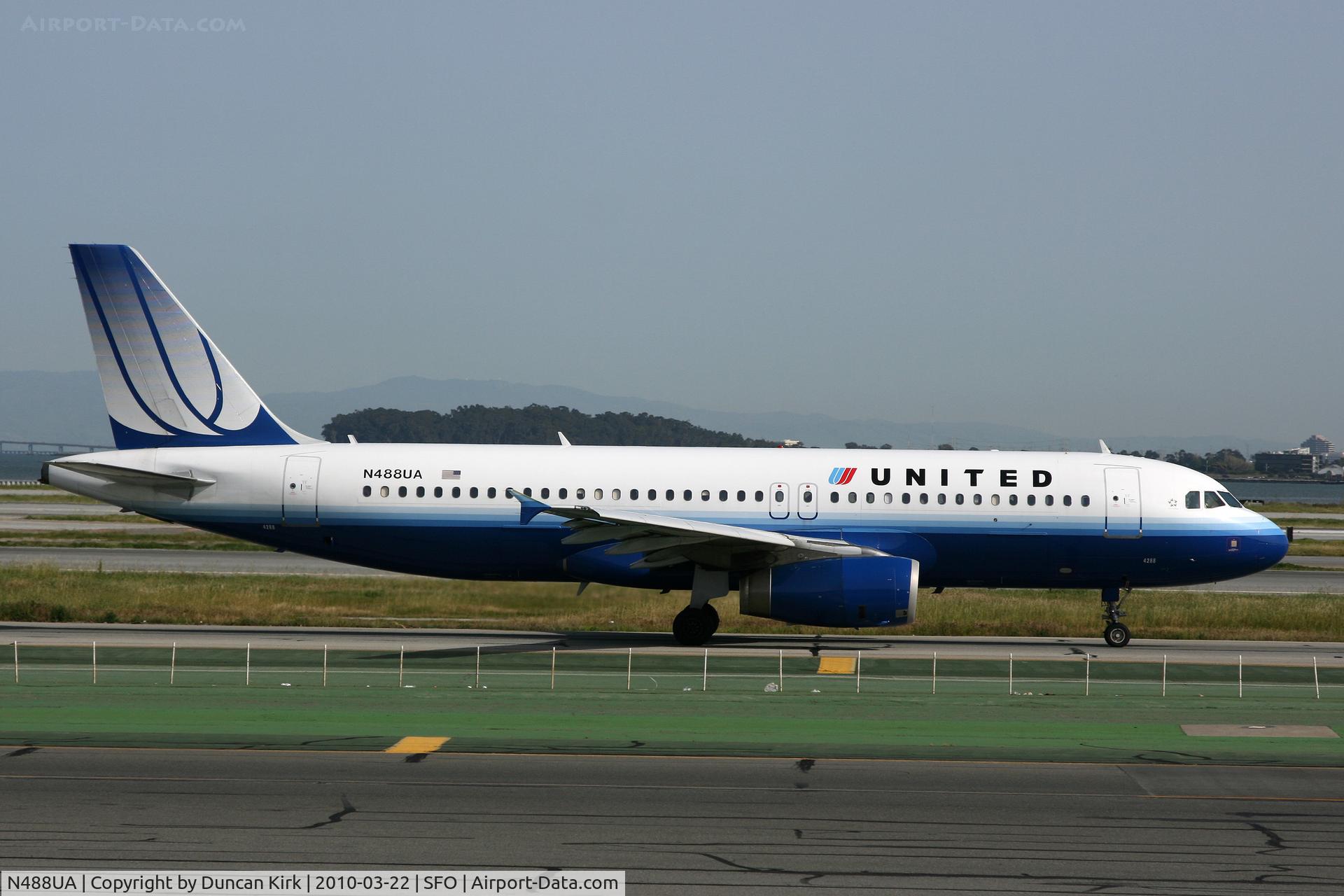 N488UA, 2001 Airbus A320-232 C/N 1680, Another Bus heads for the cross runways takeoff