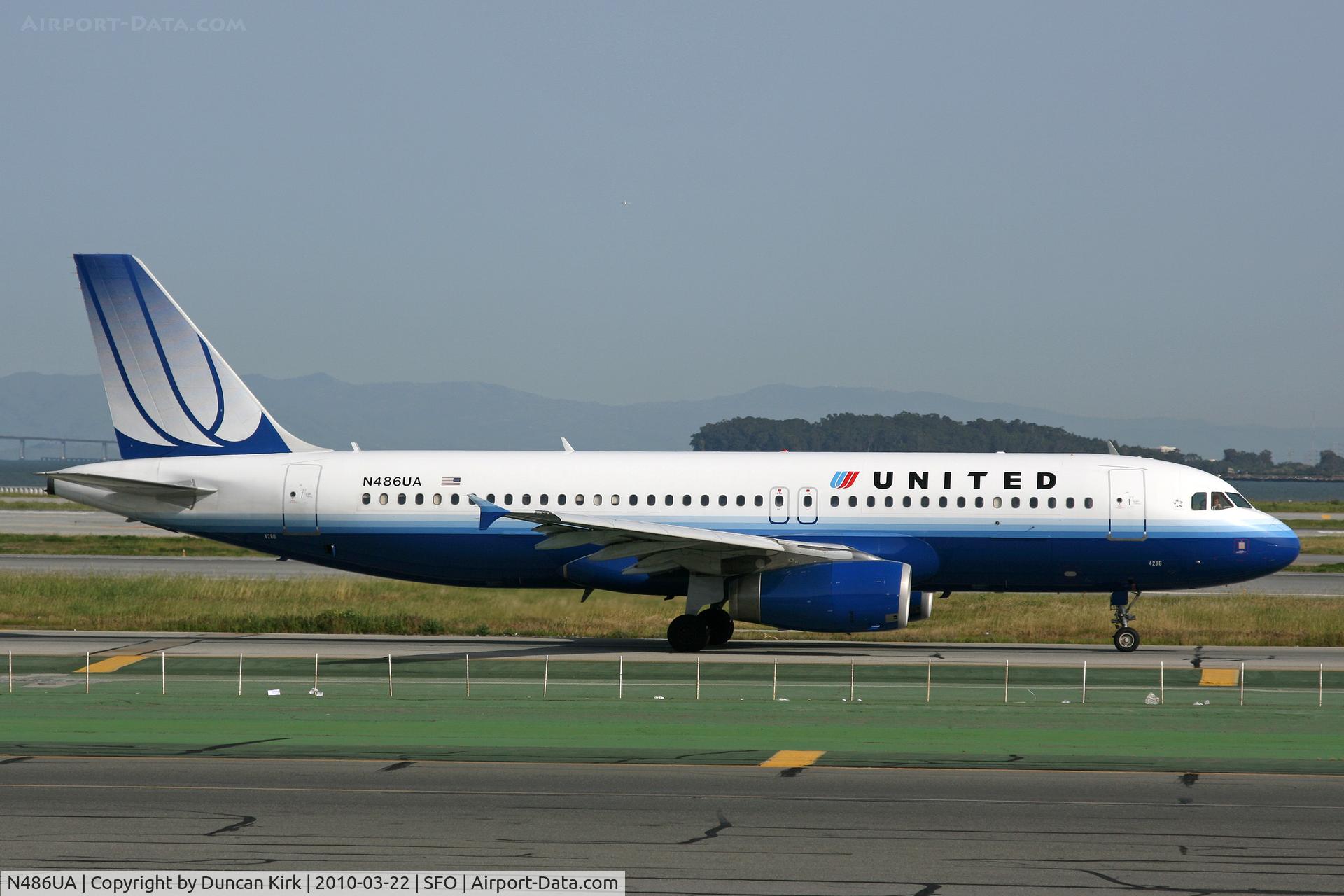 N486UA, 2001 Airbus A320-232 C/N 1620, A common sight at SFO