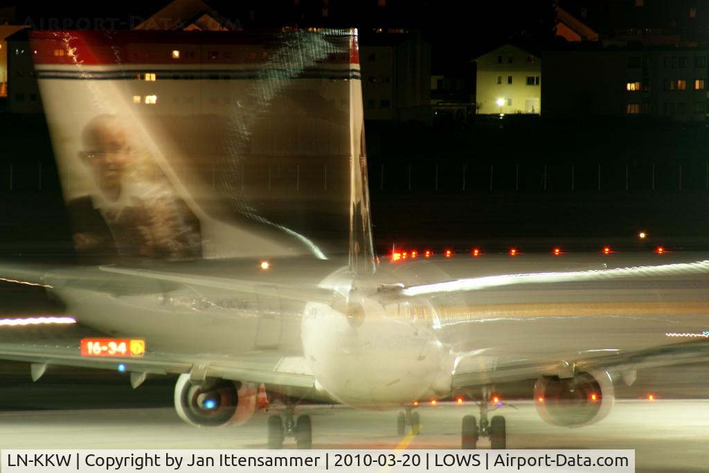 LN-KKW, 1989 Boeing 737-3K9 C/N 24213, Norwegian Air Shuttle Unicef special sheme