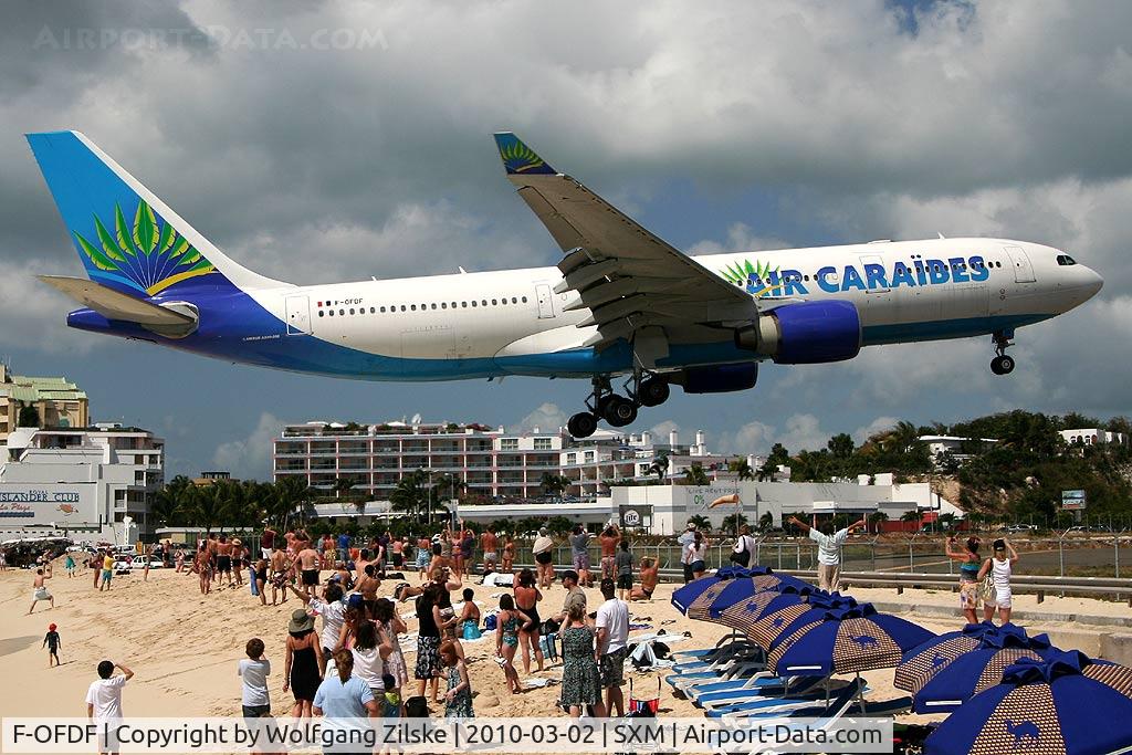 F-OFDF, 1999 Airbus A330-223 C/N 253, visitor