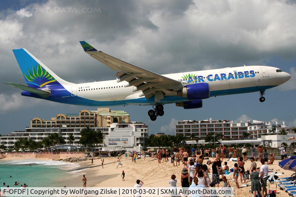 F-OFDF, 1999 Airbus A330-223 C/N 253, visitor