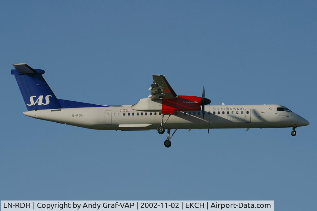 LN-RDH, 2000 De Havilland Canada DHC-8-402Q Dash 8 C/N 4023, Scandinavian Airlines DHC 8-400