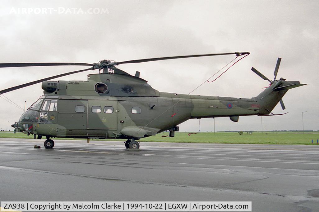 ZA938, 1980 Westland Puma HC.1 C/N 1650, Westland SA-330E Puma HC1. From RAF No 33 Sqn based at Odiham and pictured at RAF Waddington's Photocall 94.