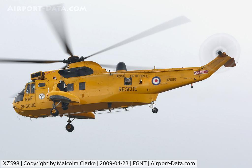 XZ598, 1978 Westland Sea King HAR.3 C/N WA864, Westland Sea King HAR3 at Newcastle Airport, UK in 2009.