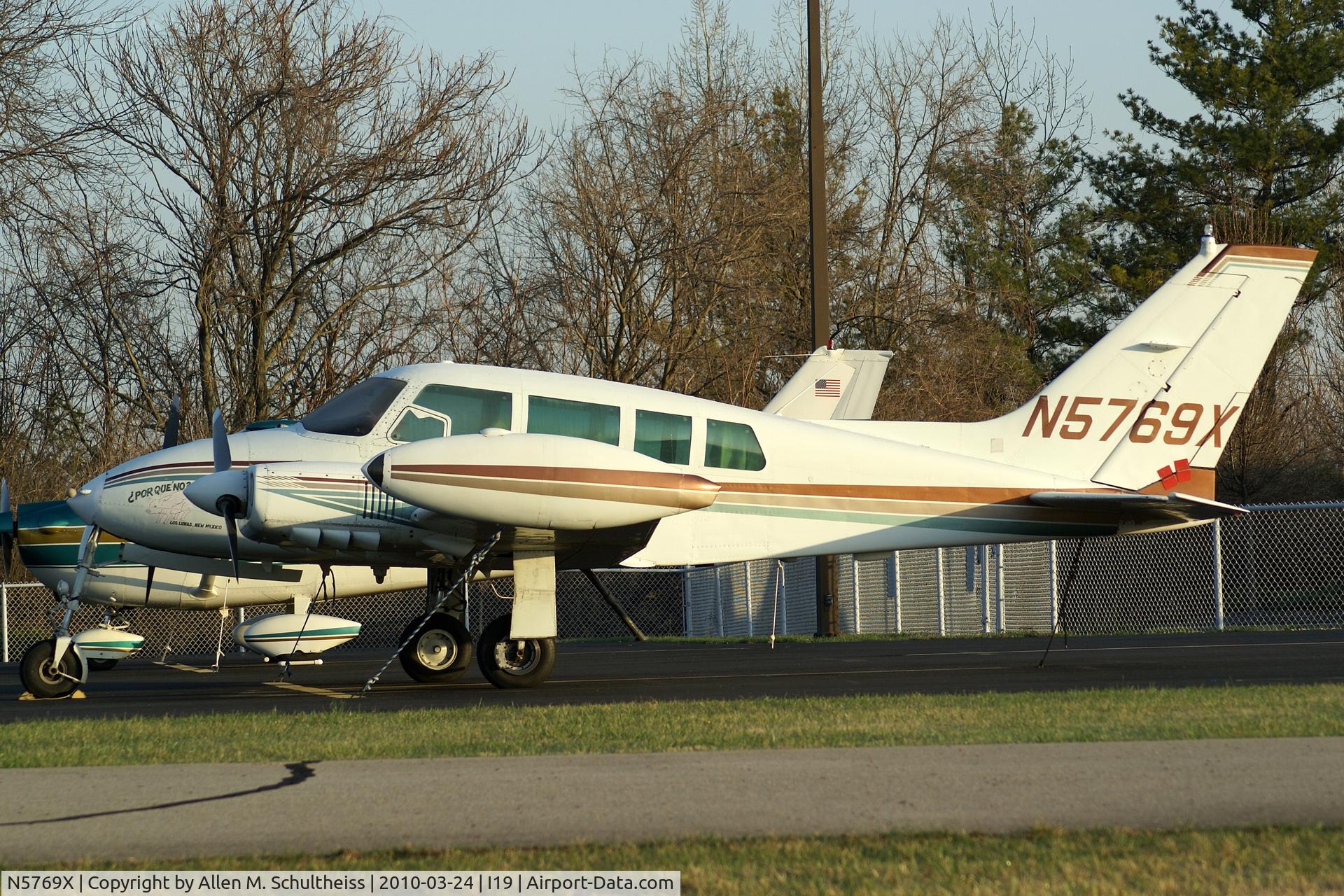 N5769X, 1961 Cessna 320 Skyknight C/N 320-0069, 1961 Cessna 320