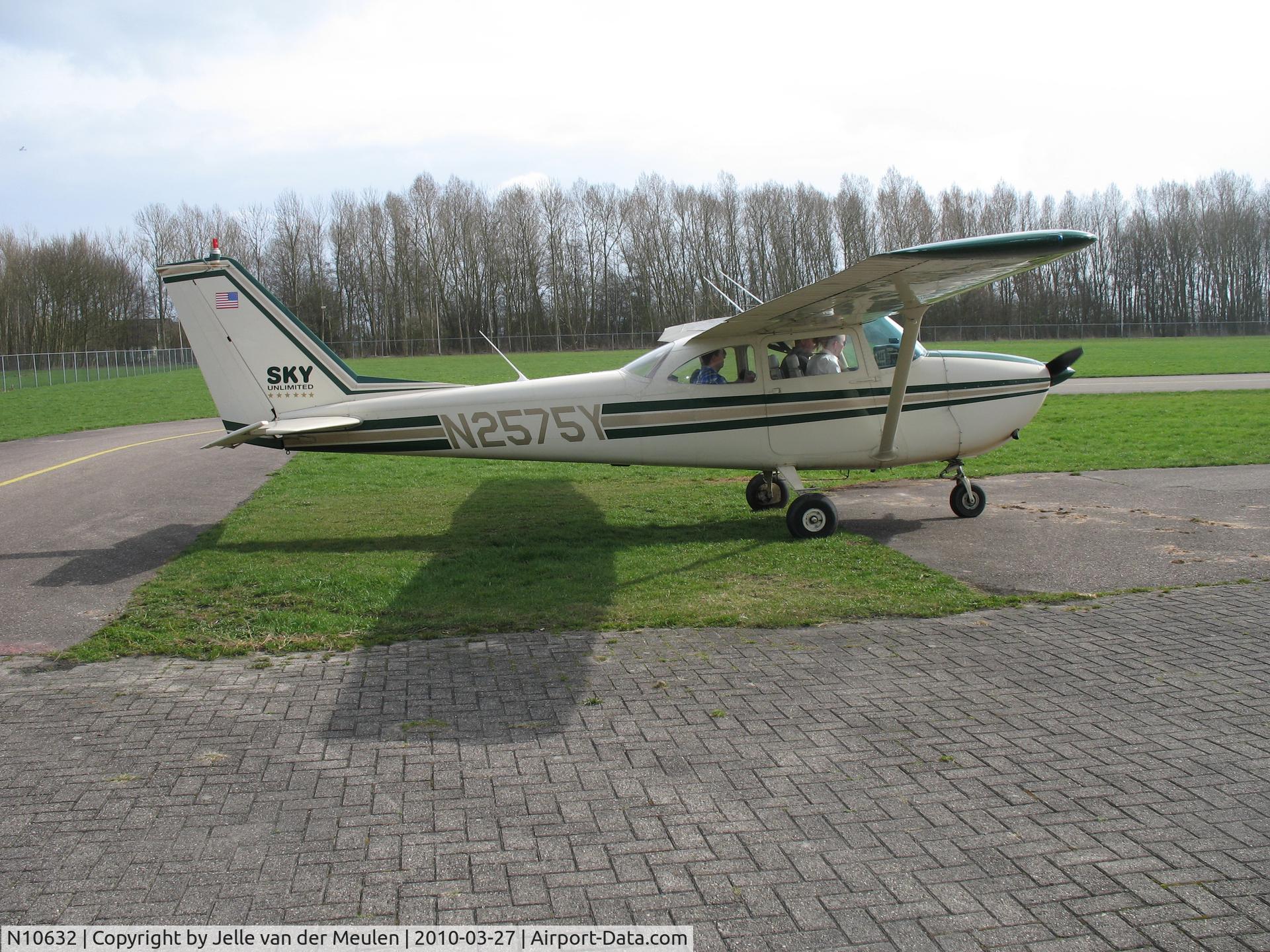 N10632, 1962 Cessna 172D C/N 17249875, Lelystad Airport