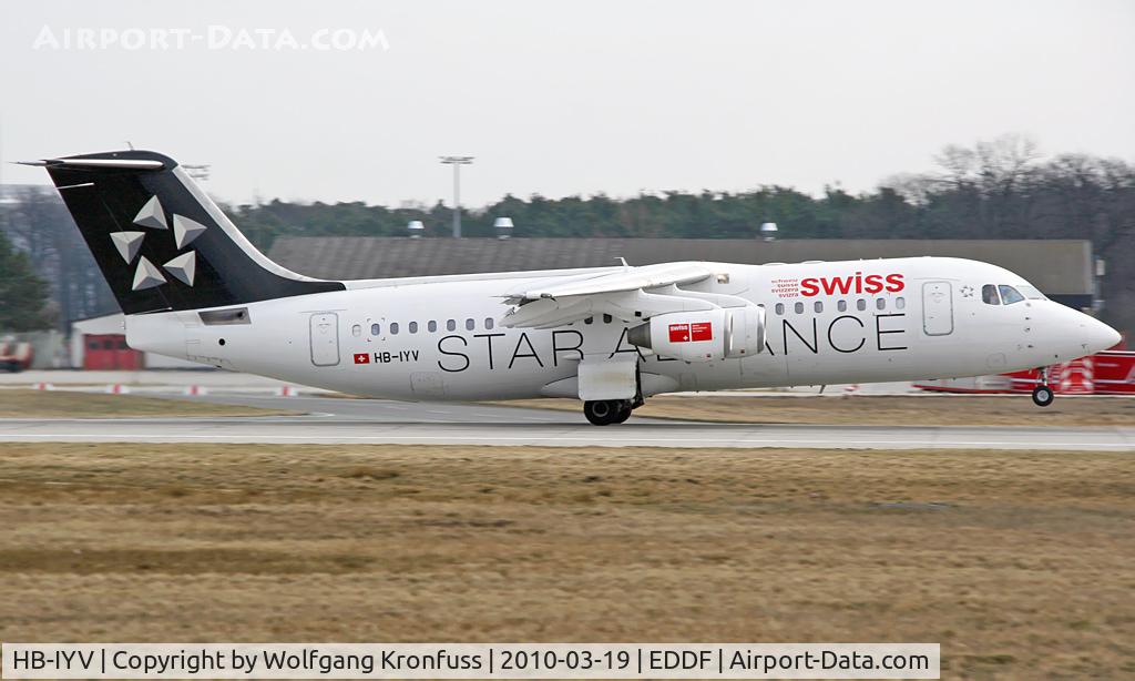 HB-IYV, 2000 British Aerospace Avro 146-RJ100 C/N E3377, Swiss