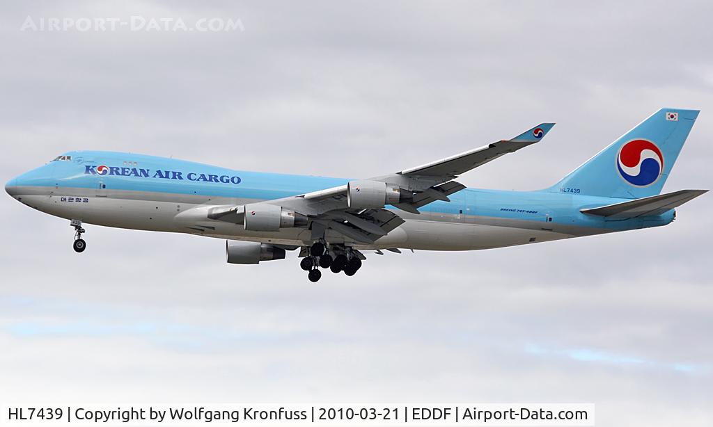 HL7439, 2003 Boeing 747-4B5F/SCD C/N 33516, Korean Air Cargo