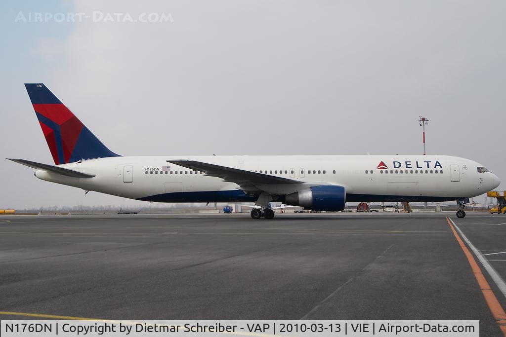 N176DN, 1990 Boeing 767-332 C/N 25061, Delta Airlines Boeing 767-300