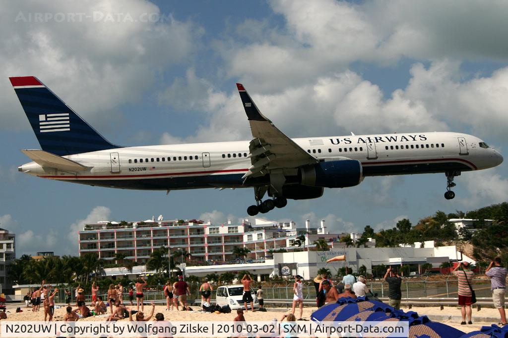 N202UW, 1995 Boeing 757-2B7 C/N 27811, visitor