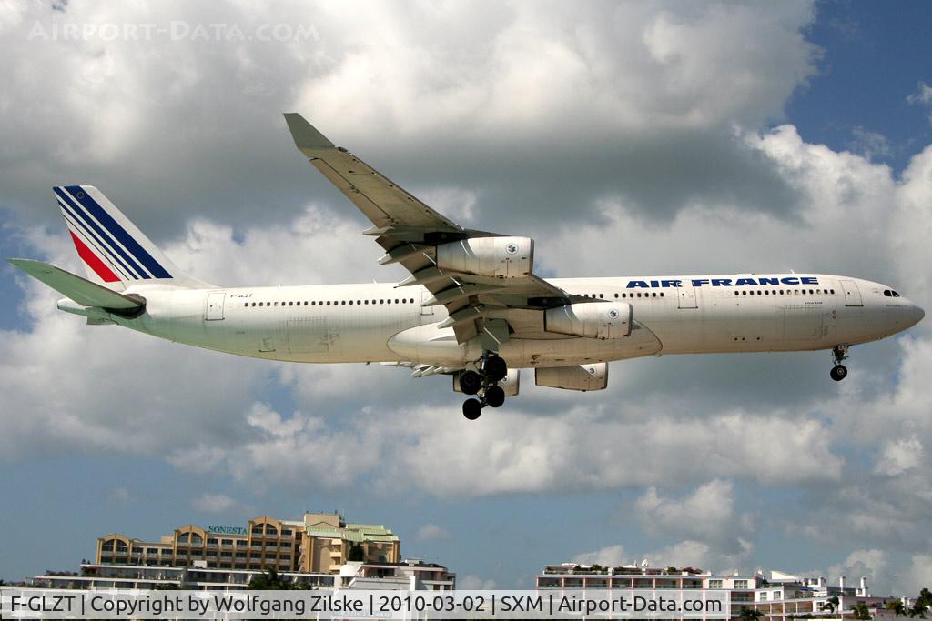 F-GLZT, 2000 Airbus A340-313X C/N 319, visitor