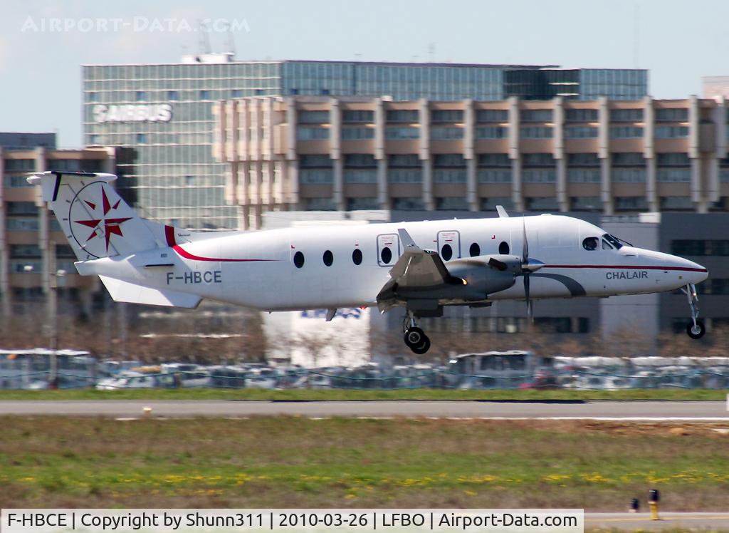 F-HBCE, 1998 Beech 1900D C/N UE-323, Landing rwy 32R