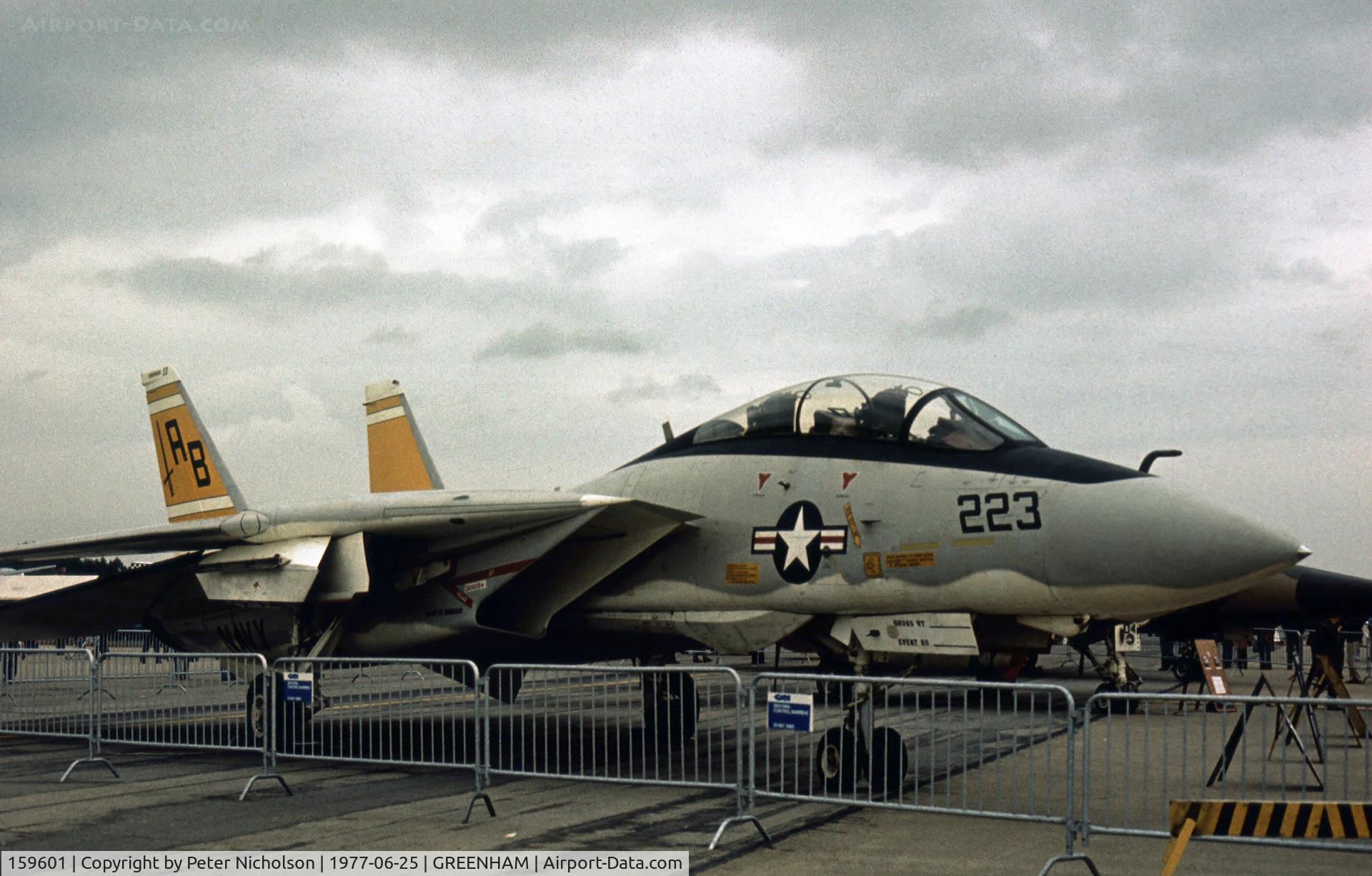 159601, Grumman F-14A Tomcat C/N 148, F-14A Tomcat of Fighter Squadron VF-32 on display at the 1977 Intnl Air Tattoo at RAF Greenham Comon.