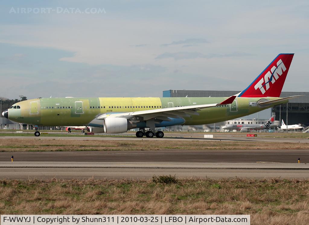F-WWYJ, 2010 Airbus A330-223 C/N 1112, C/n 1112 - For TAM Linhas Aereas