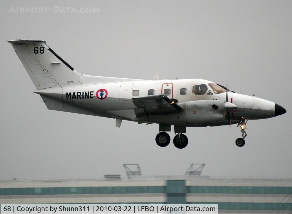 68, 1983 Embraer EMB-121AN Xingu C/N 121068, Landing rwy 32R