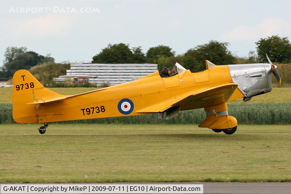 G-AKAT, 1940 Miles M14A Hawk Trainer 3 C/N 2005, Arriving back at Breighton after a brief sortie.