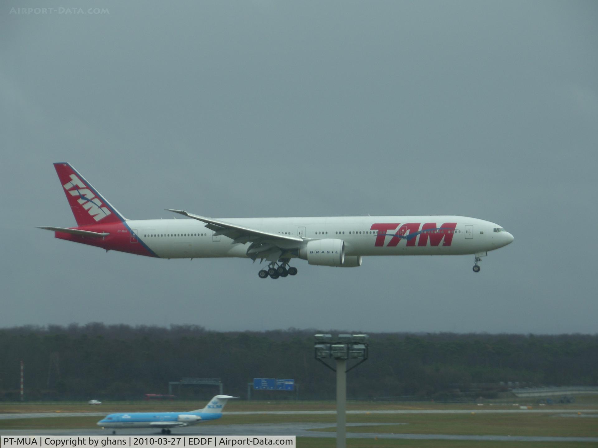 PT-MUA, 2008 Boeing 777-32W/ER C/N 37664, landing on the 25R @ EDDF
