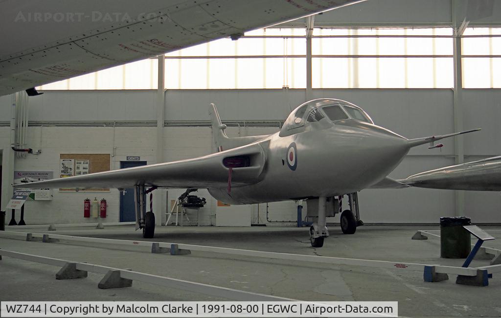 WZ744, 1953 Avro 707C C/N Not found WZ744, Avro 707C. Designed and built to prove the delta-wing design technology for the Vulcan bomber. At the Aerospace Museum, RAF Cosford in 1991.