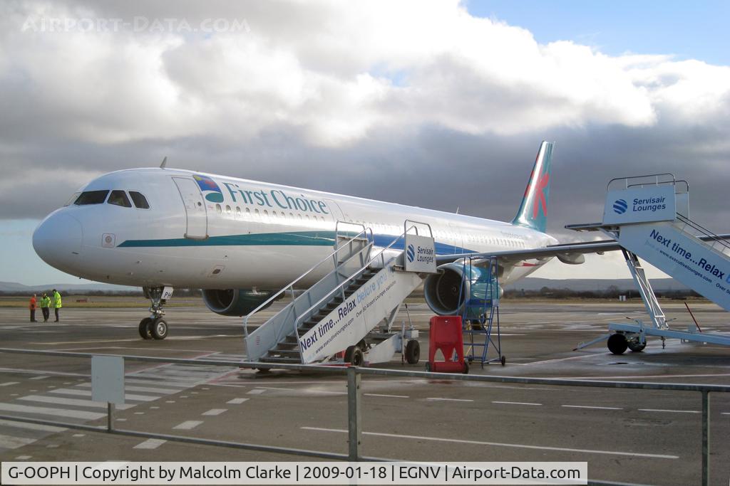 G-OOPH, 1998 Airbus A321-211 C/N 781, Airbus A321-211 at Durham Tees Valley Airport in 2009.