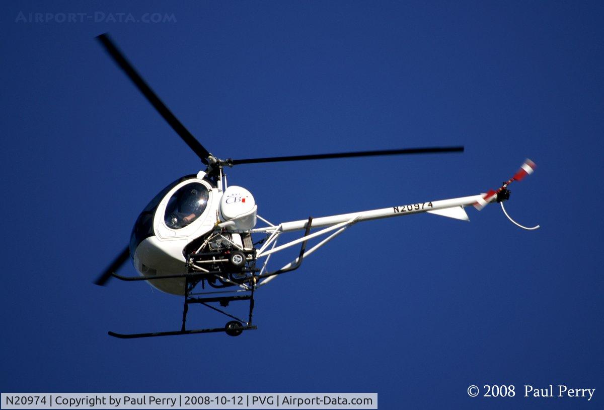 N20974, 2008 Schweizer 269C-1 C/N 0349, In the pattern over PVG