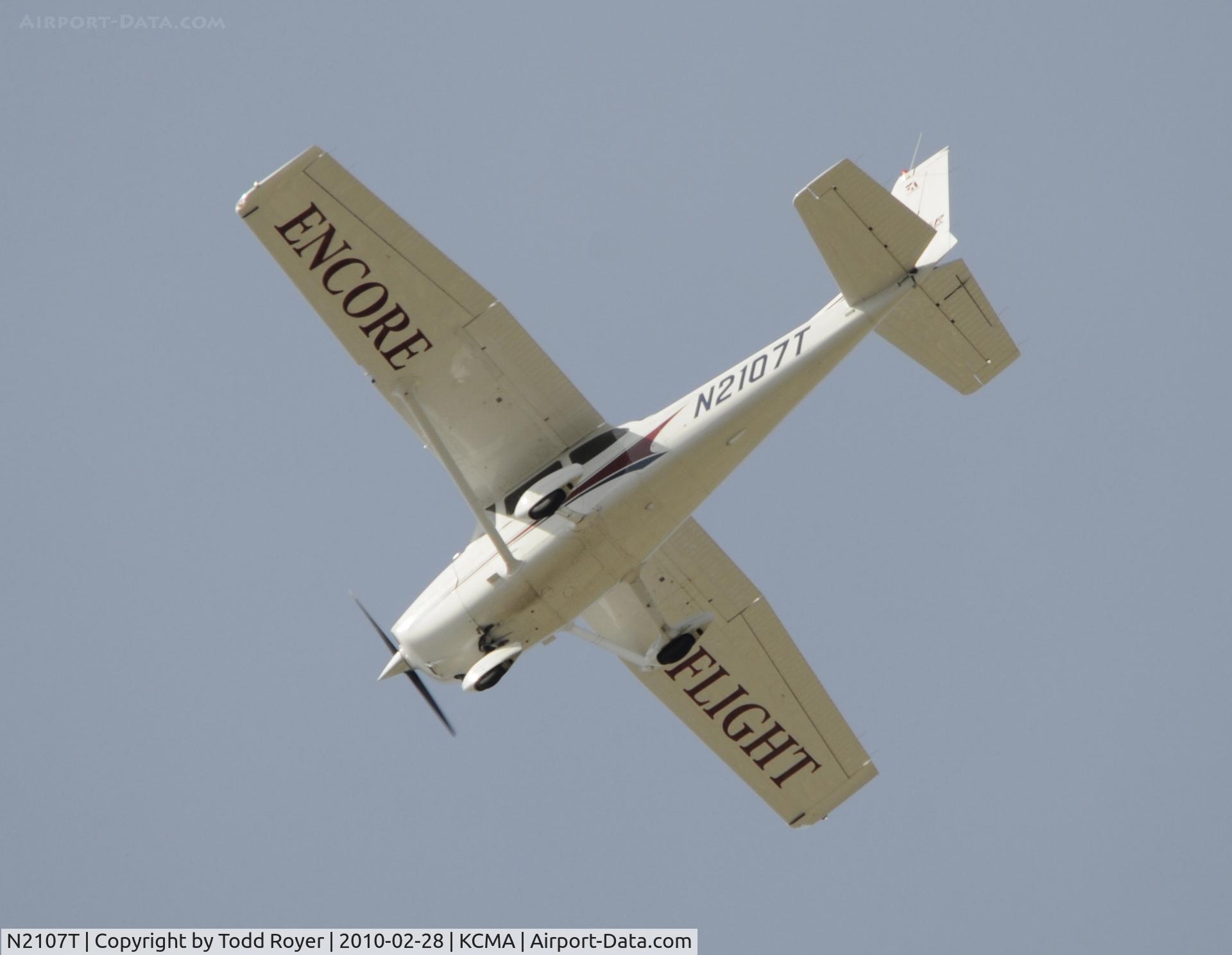 N2107T, 2004 Cessna 172S C/N 172S9604, From the backyard
