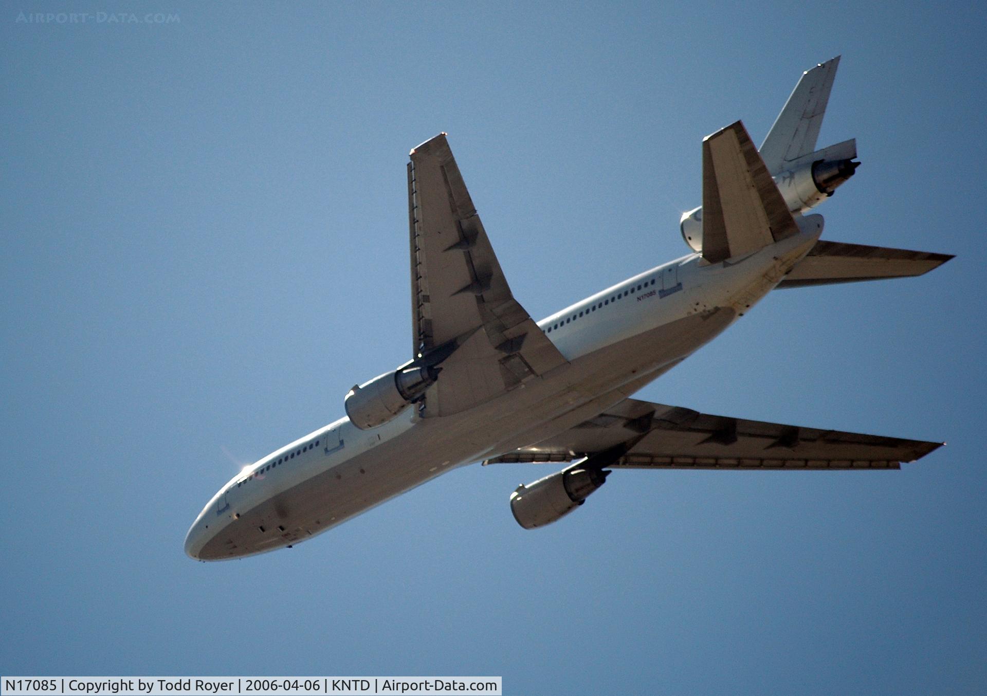 N17085, 1975 McDonnell Douglas DC-10-30 C/N 47957, From the backyard