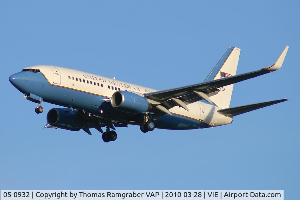 05-0932, 2006 Boeing C-40C Clipper (737-7BC BBJ) C/N 34808, USA - Air Force Boeing 737-700
