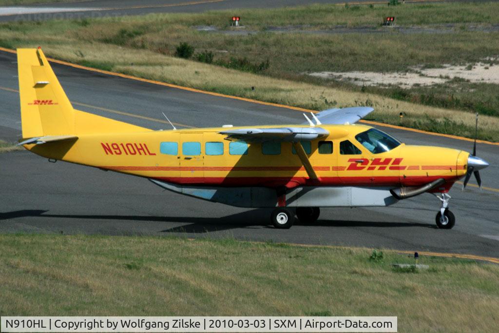 N910HL, 2004 Cessna 208B Grand Caravan C/N 208B1080, visitor