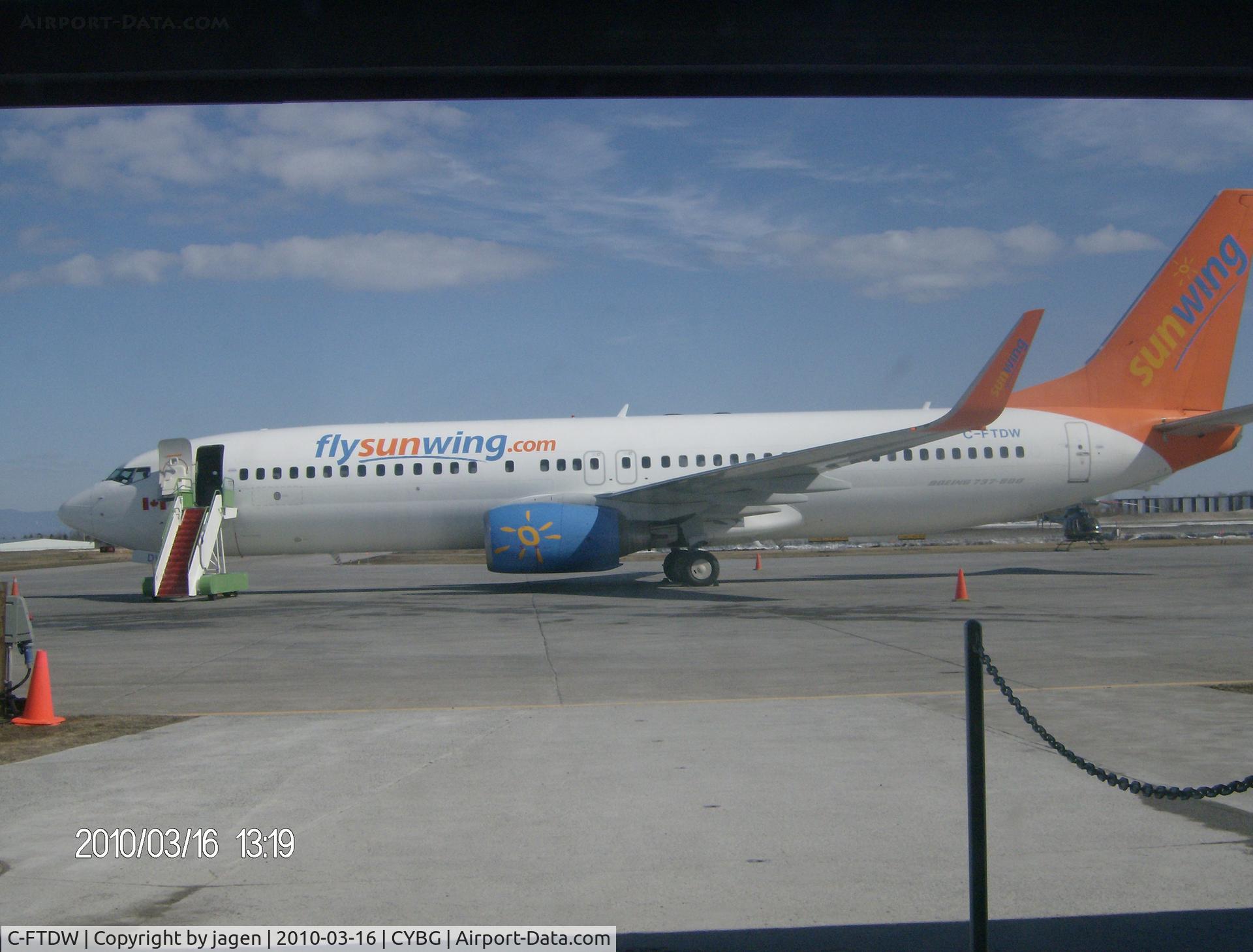 C-FTDW, 2006 Boeing 737-808 C/N 34704, CYBG vers MURV via CYQB
