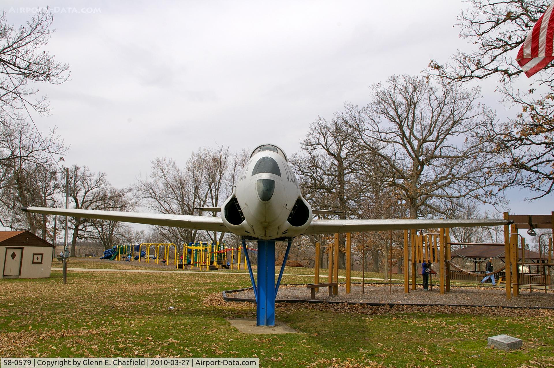 58-0579, 1958 Lockheed T-33A-5-LO Shooting Star C/N 580-1628, At Legion Park, Sigourney, IA