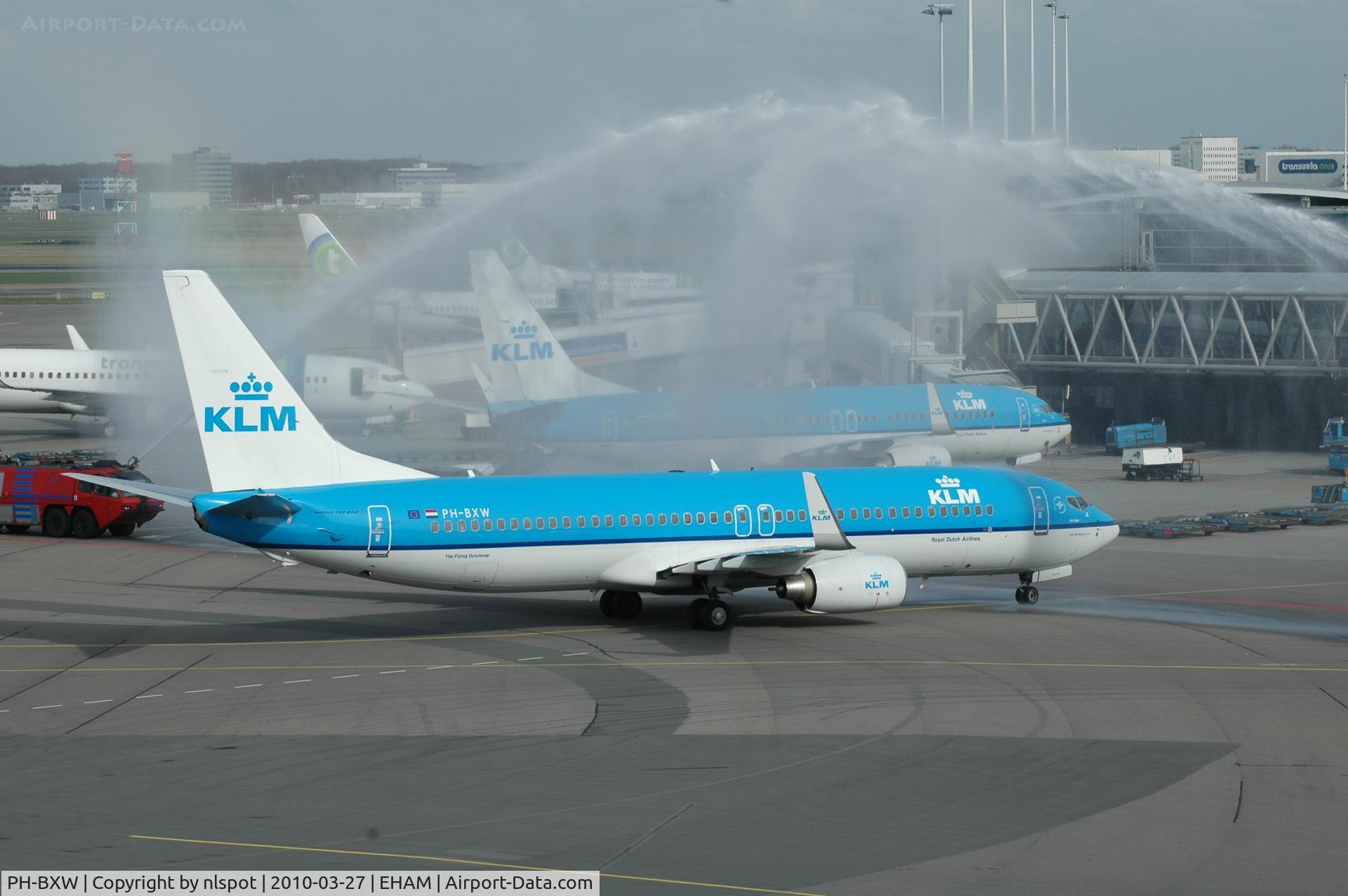 PH-BXW, 2007 Boeing 737-8K2 C/N 30360, ...